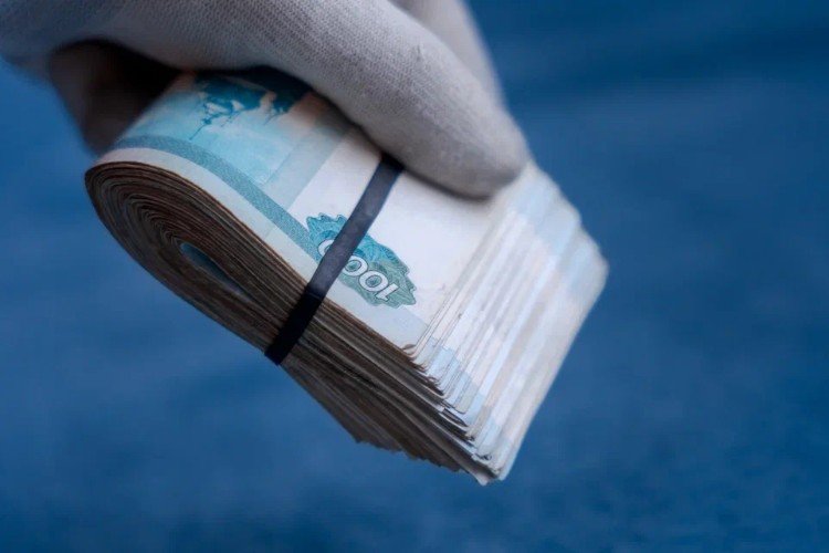 2,7 млн рублей лишился усть-лабинский пенсионер