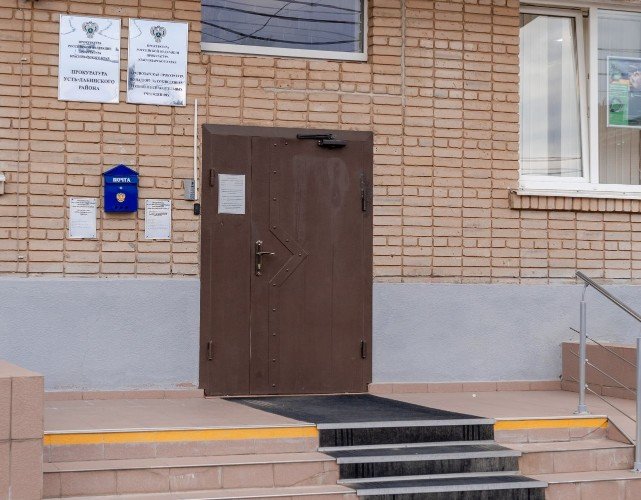 Устьлабинцы под защитой прокурора